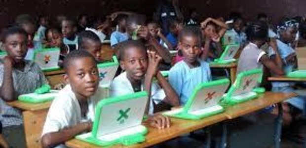 Kenya’s public primary schools to get electricity to drive laptop project