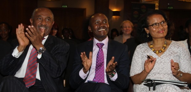 Regional Director for East Africa, Gabriel Negatu (Left), ICT Cabinet