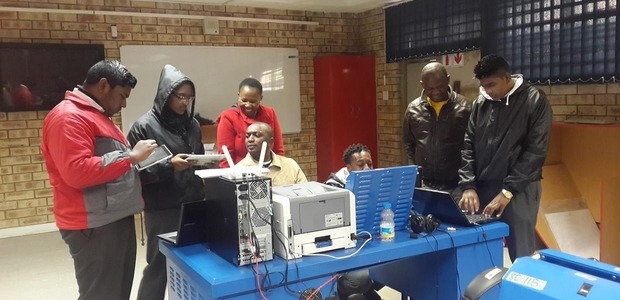 Matric learners, Head of Mathematics, Mr Moloto and Mathletics co-ordinator