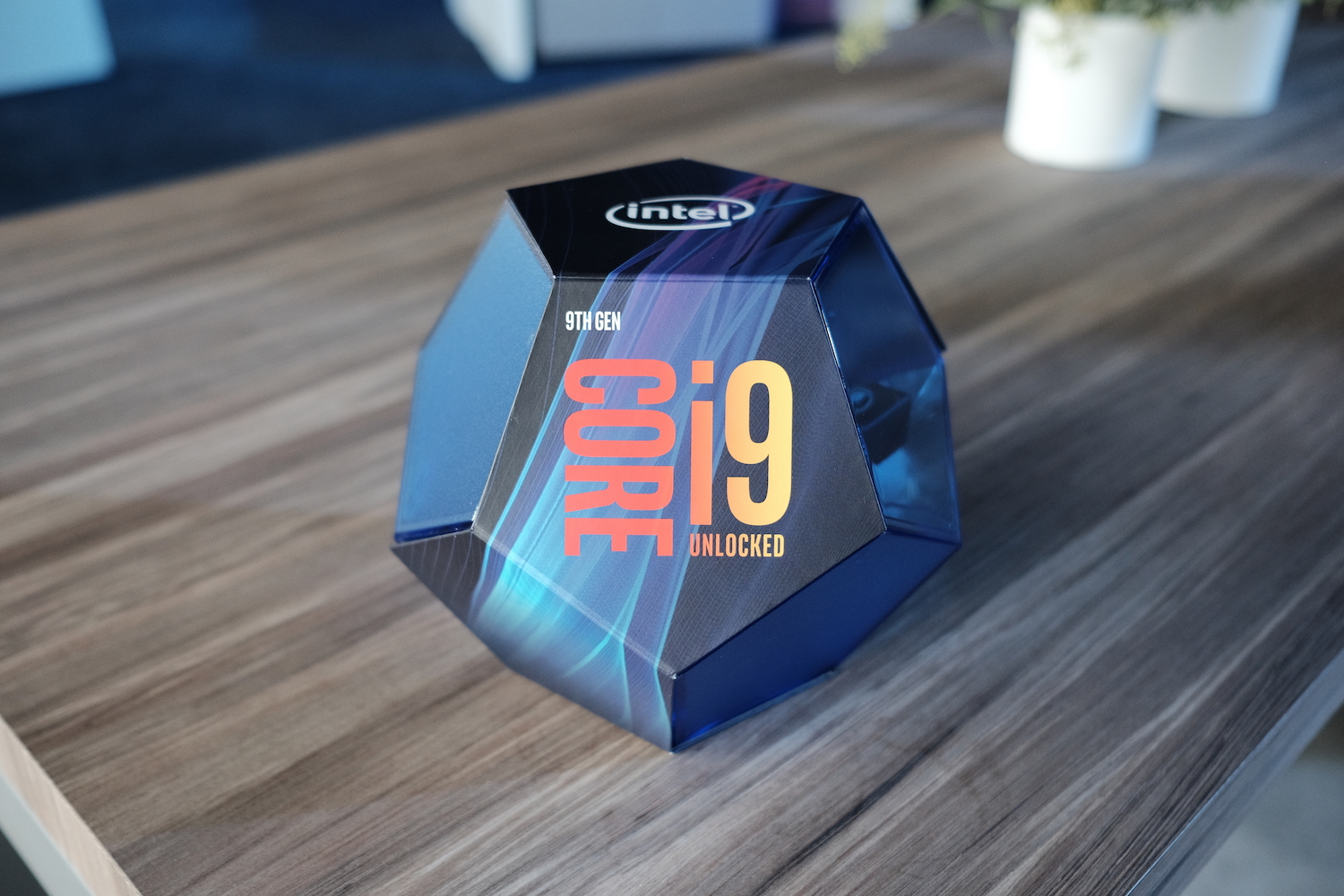 Here’s what Intel engineers use to push CPU overclocks to 11