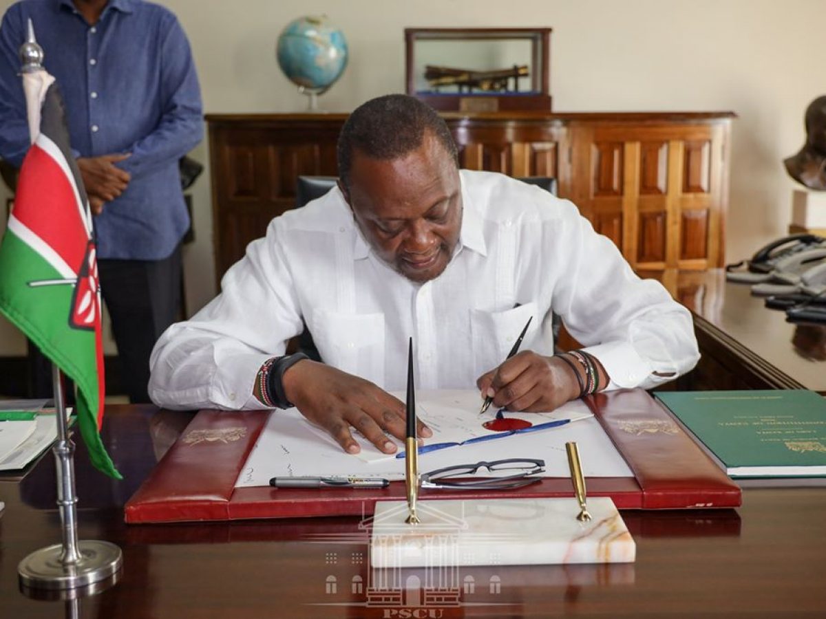 President Uhuru kenyatta signs into law the Business Laws (Amendment)