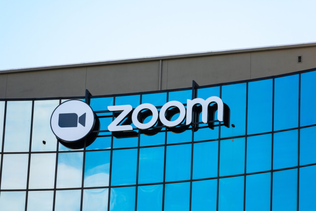 zoom-logo-building