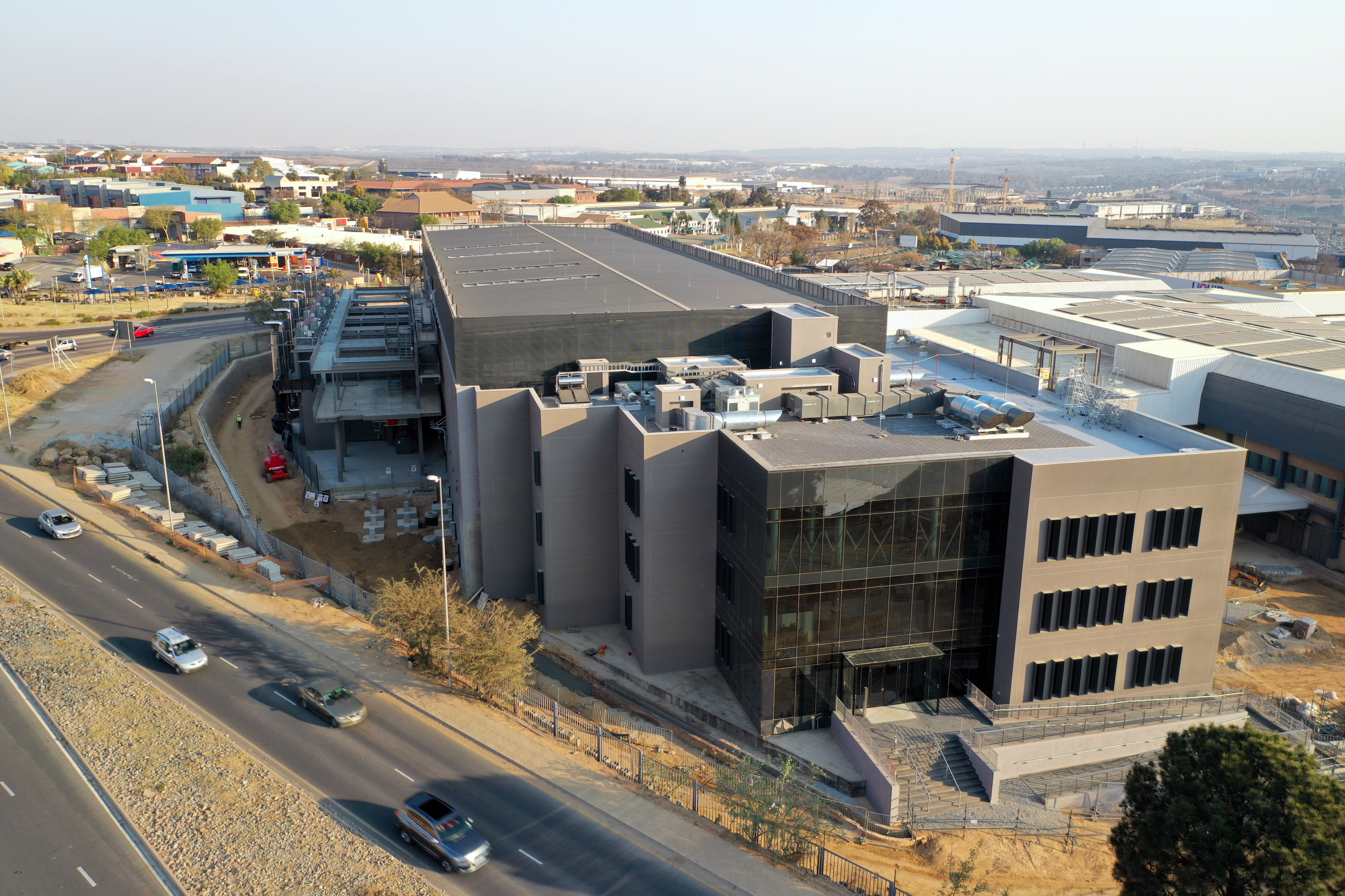 Africa Data Centres Unveils Its Latest World-Class Data Centre At Their Midrand Campus In Johannesburg