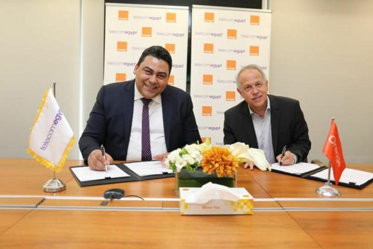 Telecom Egypt Signs Strategic Collaboration Agreement with Orange Jordan