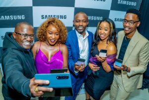 From left: Charles kimari, Samsung Brand ambassador TerryAnne Chebet, Orlando Lyomu, Samsung Brand ambassador Natalie Tewa, Samsung Brand Ambassador Muriuki Kagiri