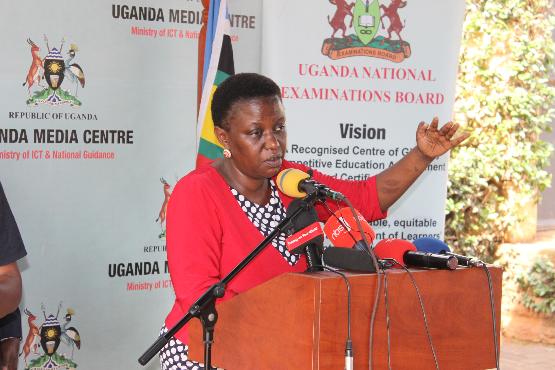 NIRA Executive Director, Rosemary Kisembo addressing Journalists at Uganda Media Centre on Tuesday