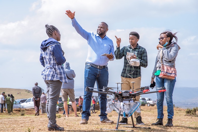 Kenya Flying Labs, a licensed humanitarian drone service provider, demonstrated how the country’s first-ever airship will work to deliver timely medical supplies