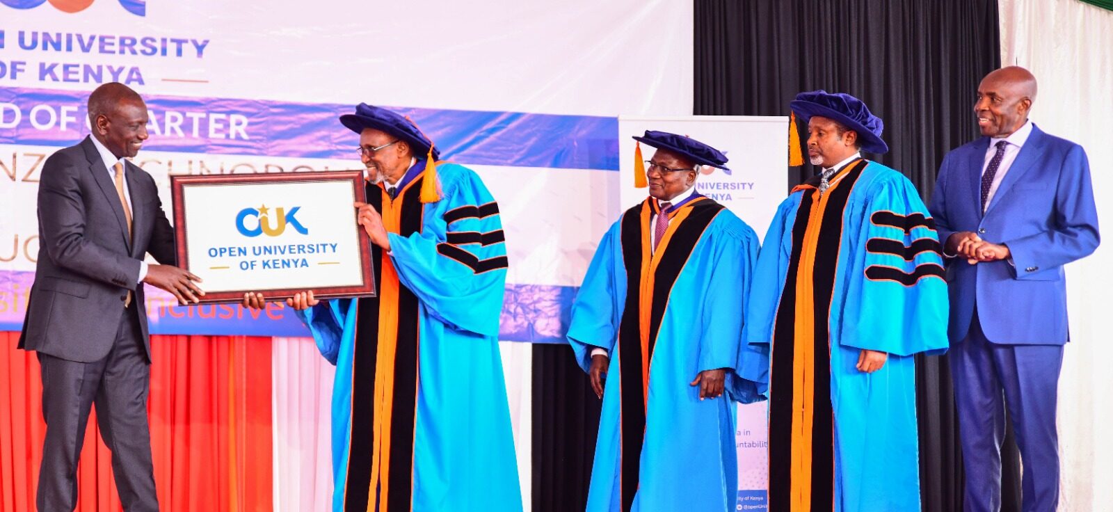 Ruto awarded the charter to the Open University of Kenya (OUK) at Konza Technopolis City