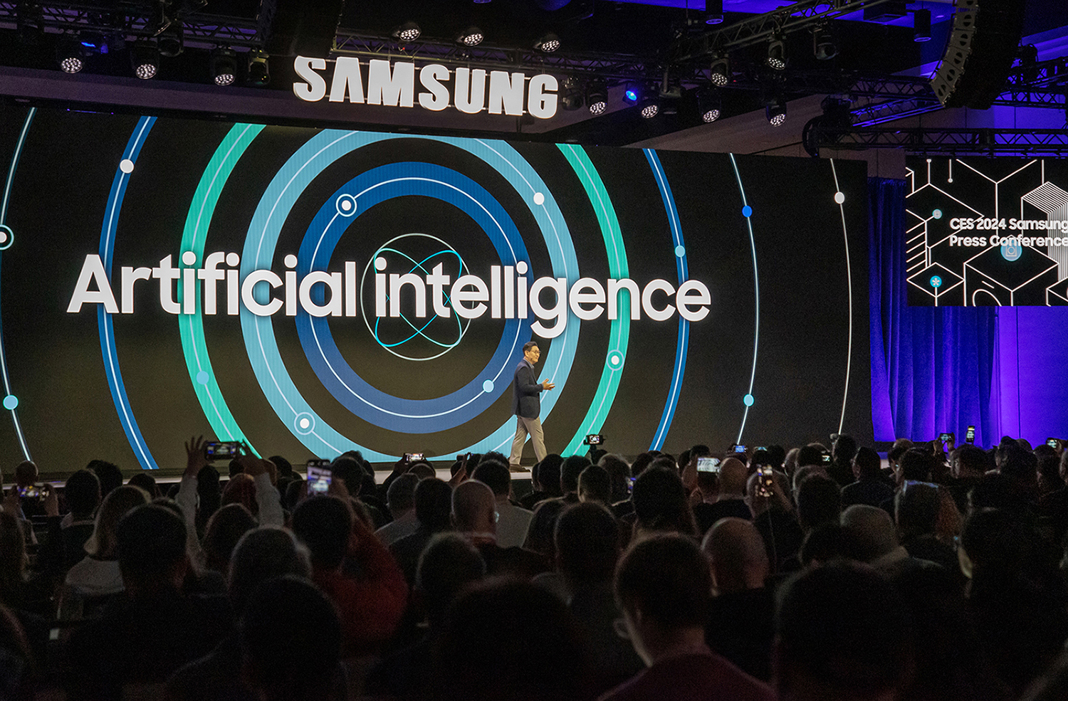 Samsung To Integrate AI-Centric Innovations To Its Electronics