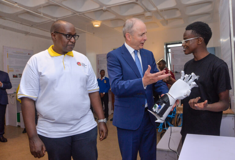 (L-R) National Director of young Scientist Kenya Dr Eng. Victor Mwongera, Irish Deputy Prime Minister and Minister for Foreign Affairs and Defence – Mr. Micheál Martin and Zerobionic Alumni YSK 2020 Maxwell Opondo