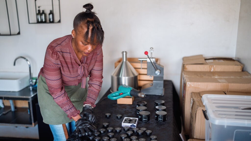 Microsoft-Powered AI App Auni Hits 3,500 Business Sign-Ups In Three Months