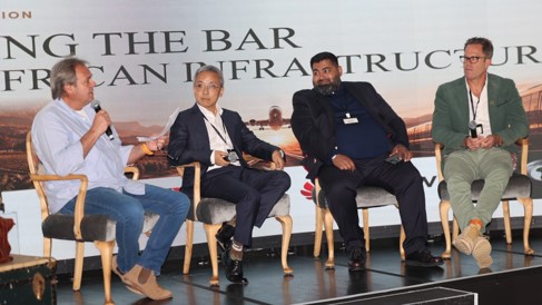 Raising the Bar for African Infrastructure. Panel participants: Dirk Ackerman, moderator; Nicholas Ferguson, Executive Managing Director, RSA Aero; Hasnain Motlekar, Acting Chief Executive Officer, BCX; and York Ning, Director, ICT Marketing & Solution Sales Department, Huawei South Africa. Photo: Elvis Nyelenzi